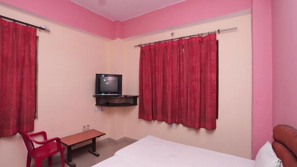 Hotel Mohan By Wb Inn Агра Екстер'єр фото